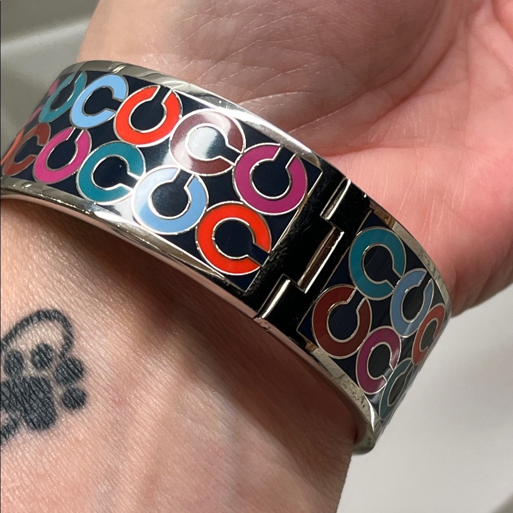Coach Enamel Hinged Bangle Euc - image 8